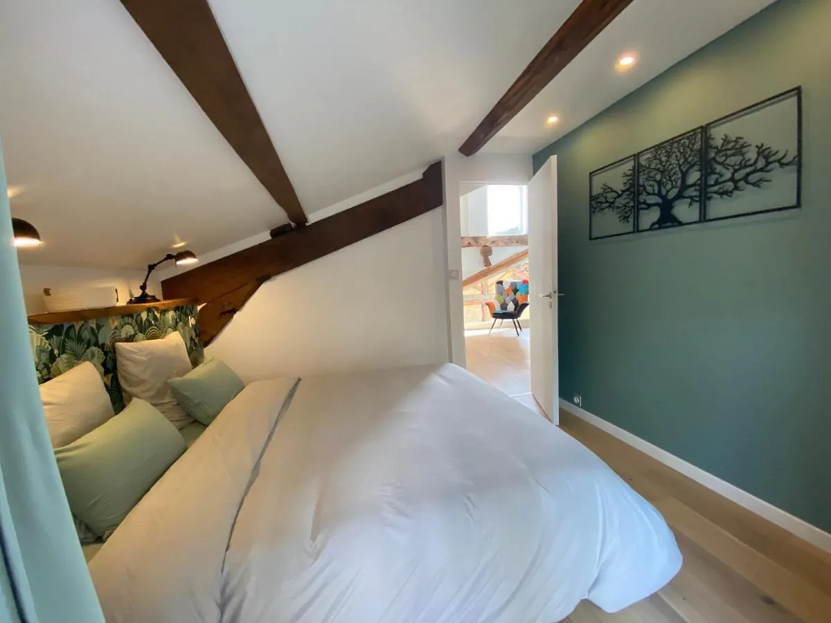 Gite Pierre Qui Roule Castanet  Holiday home